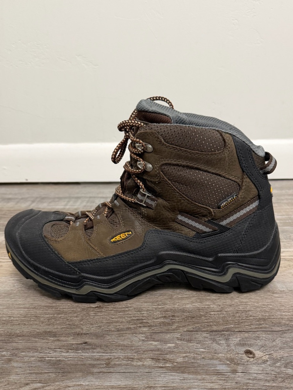 KEEN Men’s Dry Waterproof Hiking Boots, Brown-size 11.5D *NEW w/o box*